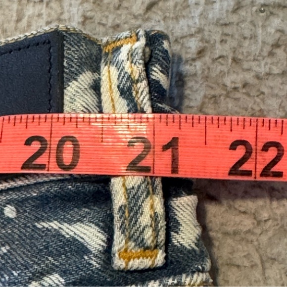 AMIRI - Straight-Leg Paisley-Print Distressed Denim Shorts - Blue Size 40 NWOT - Picture 9 of 16